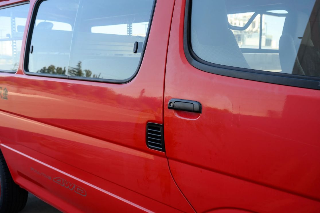 1999-toyota-hiace-fire-van (61)
