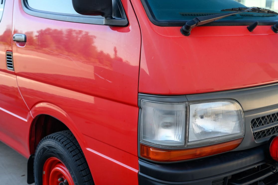 1999-toyota-hiace-fire-van (65)