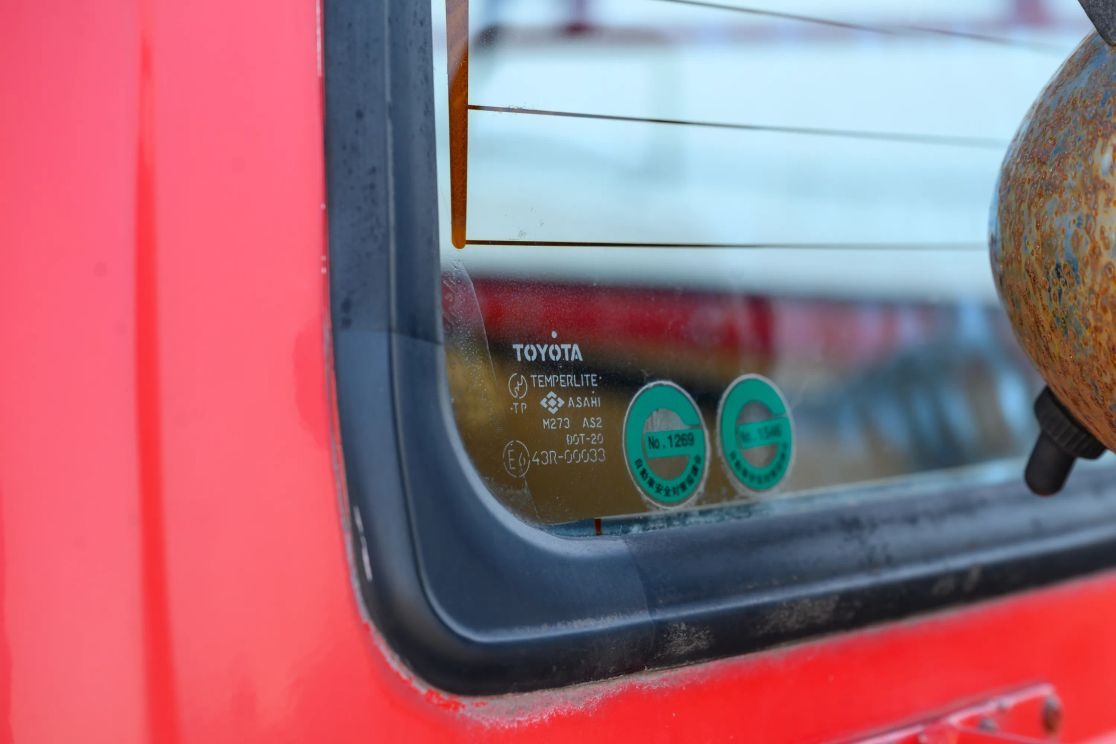 1999-toyota-hiace-fire-van (69)