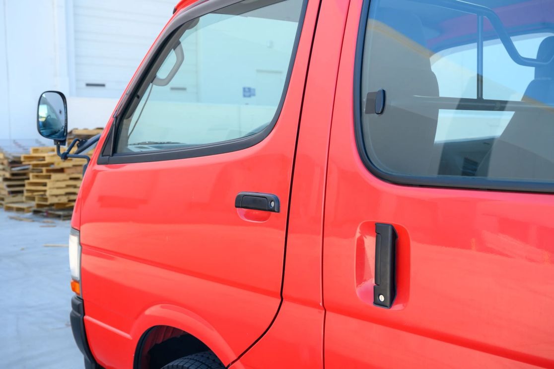 1999-toyota-hiace-fire-van (74)