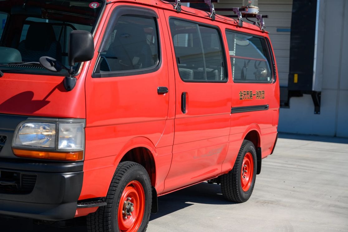 1999-toyota-hiace-fire-van (90)