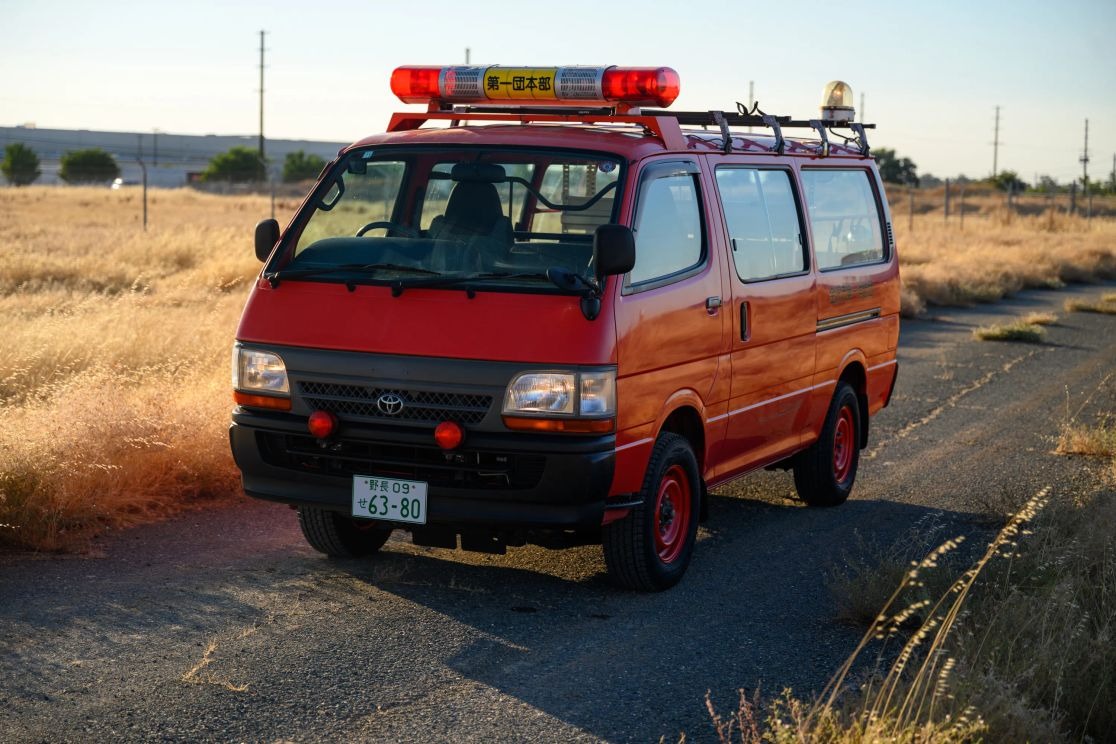 1999-toyota-hiace-fire-van (91)