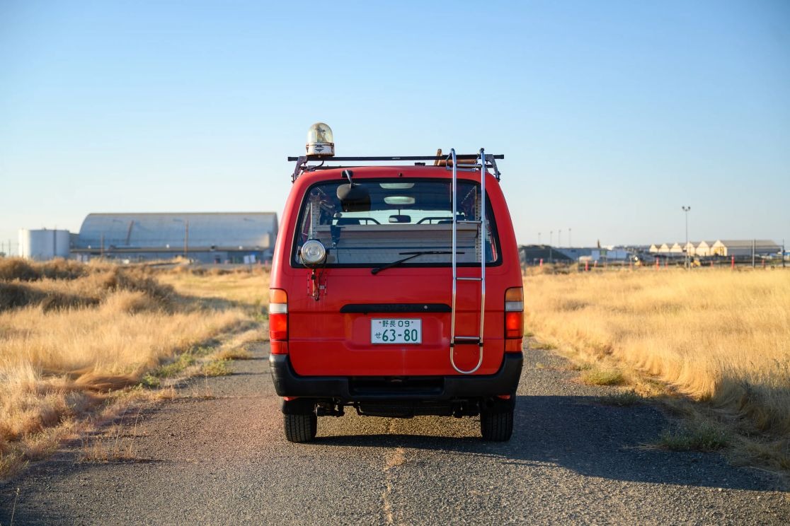 1999-toyota-hiace-fire-van (96)