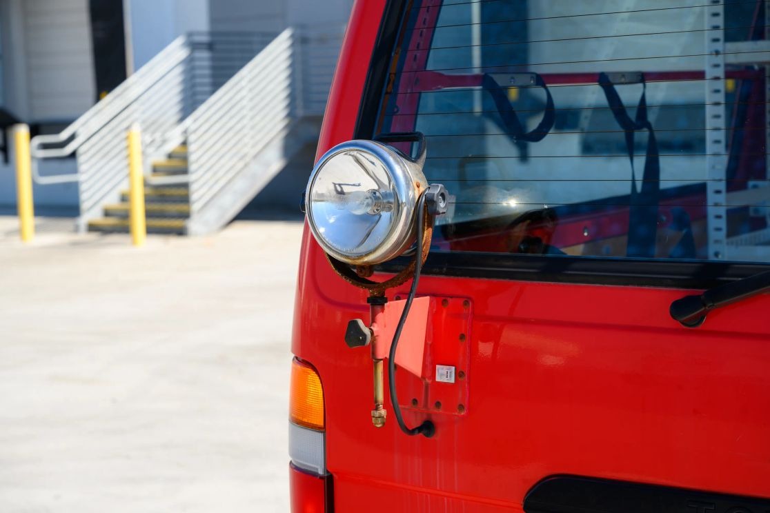 1999-toyota-hiace-fire-van (97)