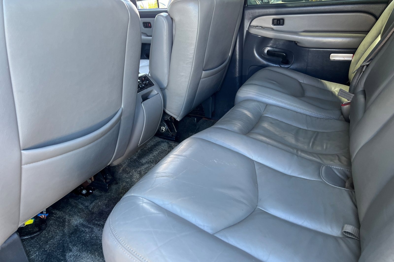 2000-chevrolet-suburban-lt-4wd-for-sale-salem-or-11