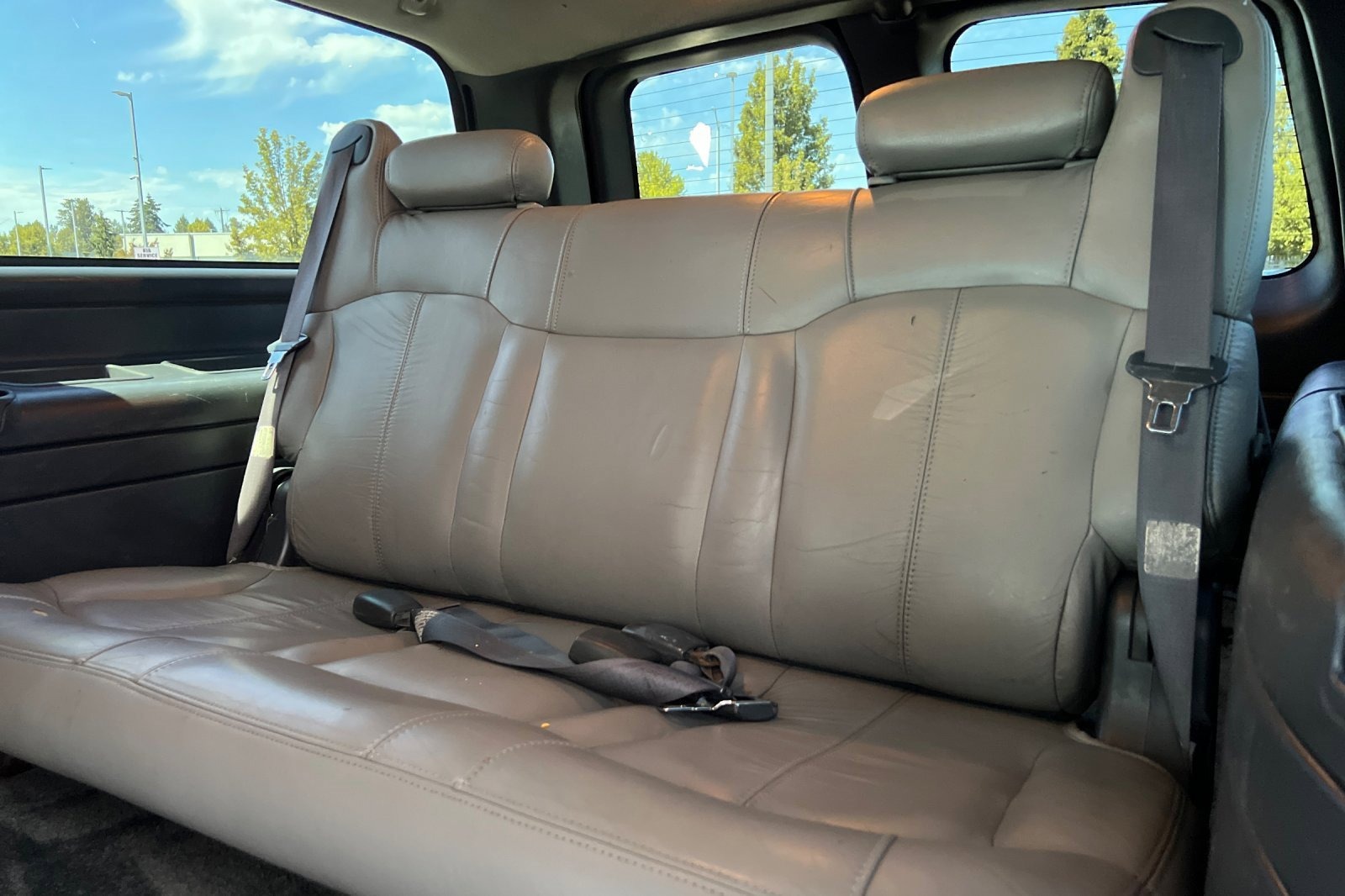 2000-chevrolet-suburban-lt-4wd-for-sale-salem-or-14