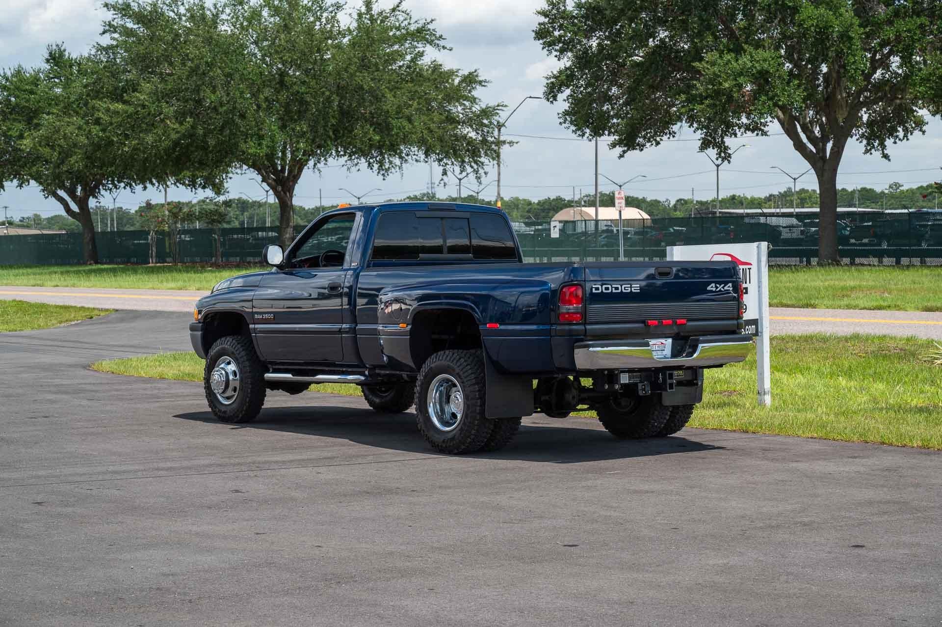 2000-dodge-ram-3500-slt-dually-for-sale-03