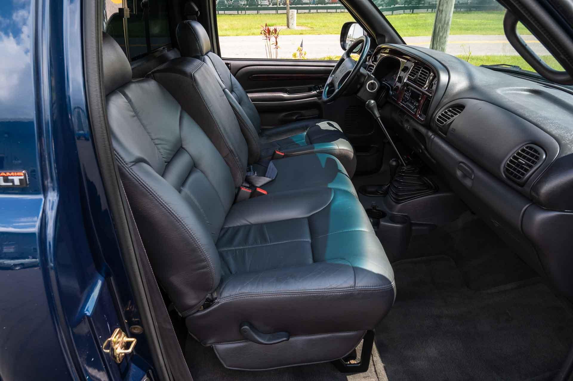 2000-dodge-ram-3500-slt-dually-for-sale-10