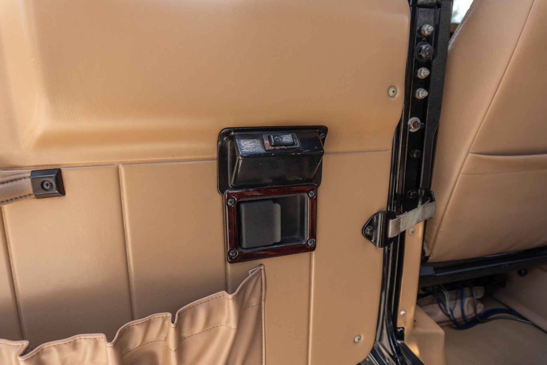 2000-hummer-h1 (58)