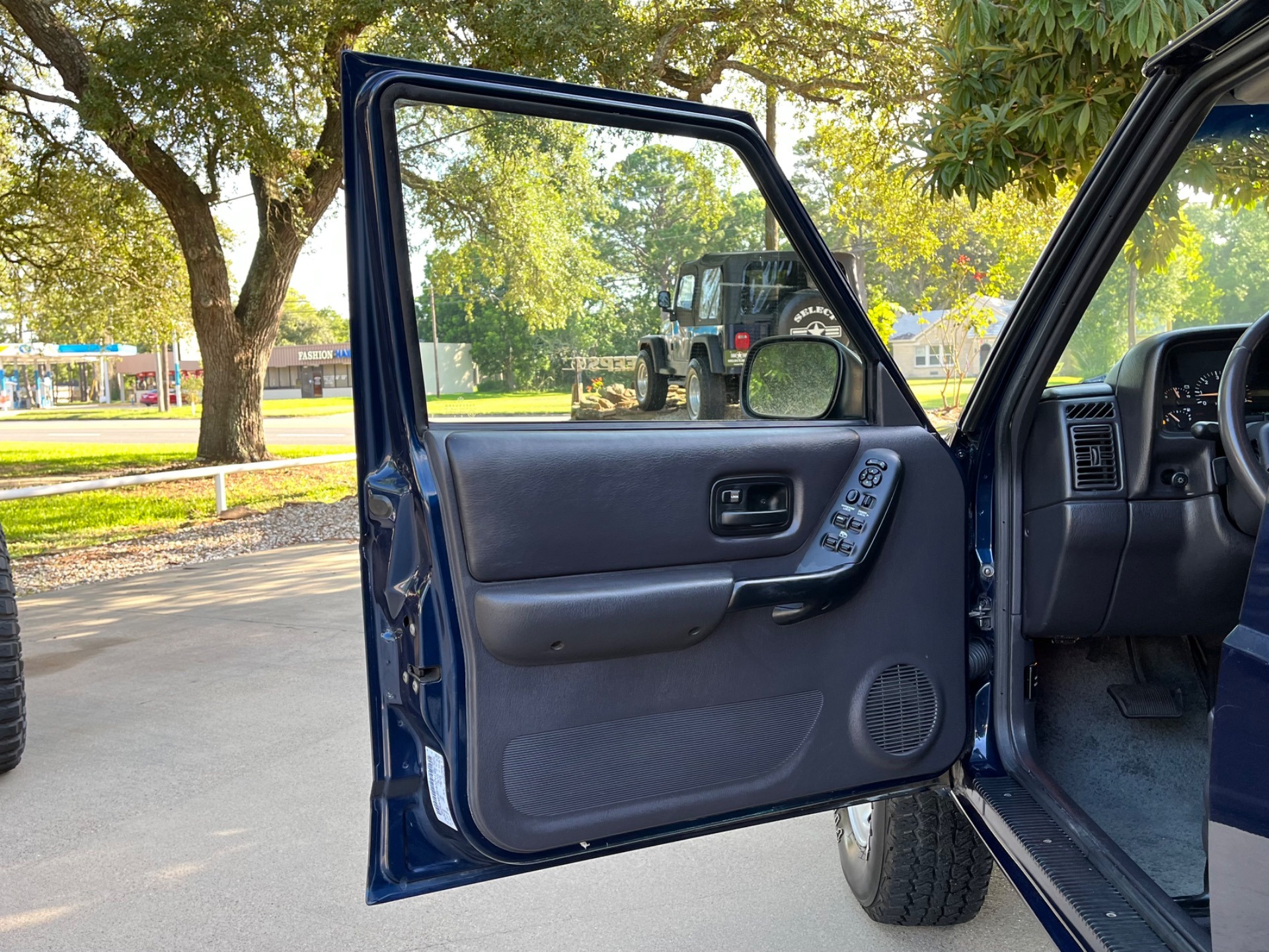 2000-jeep-cherokee-sport (15)