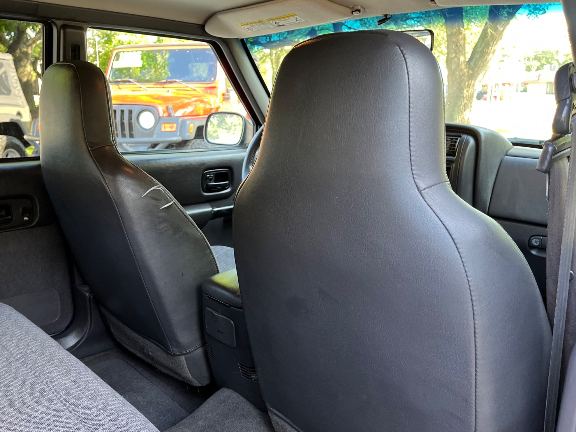 2000-jeep-cherokee-sport (26)