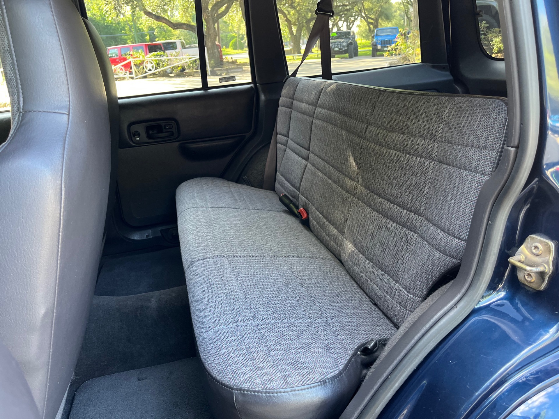 2000-jeep-cherokee-sport (7)