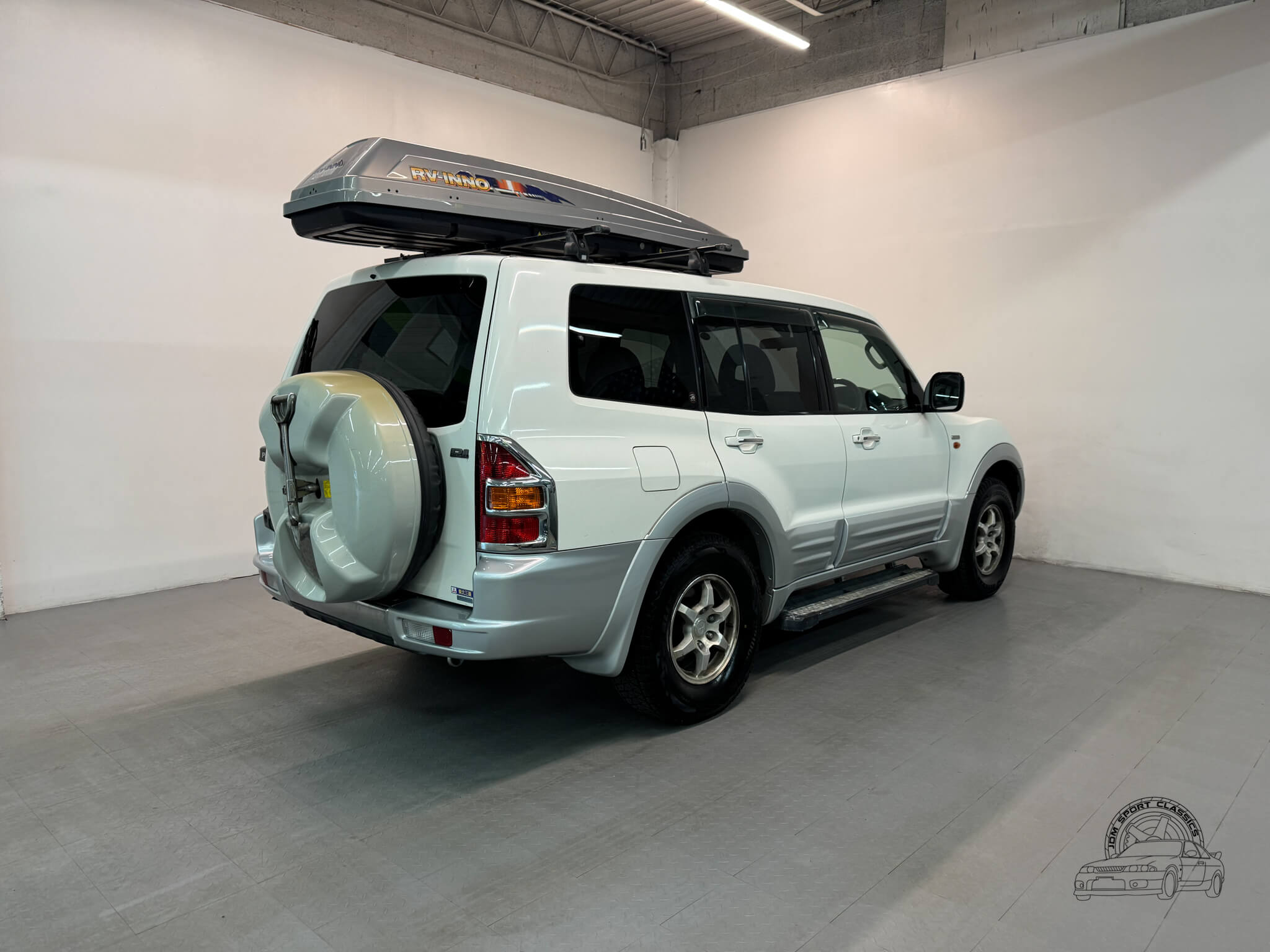 2000-mitsubishi-pajero-super-exceed-for-sale-10