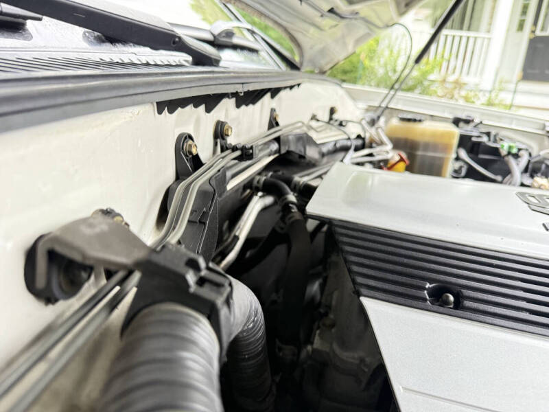 2001-lexus-lx-470-base-4wd-4dr-suv (32)