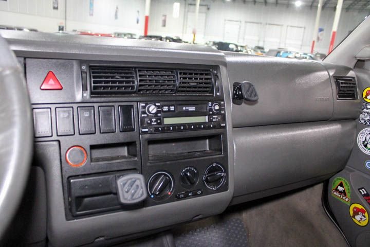 2002-volkswagen-eurovan-camper-westfalia (16)