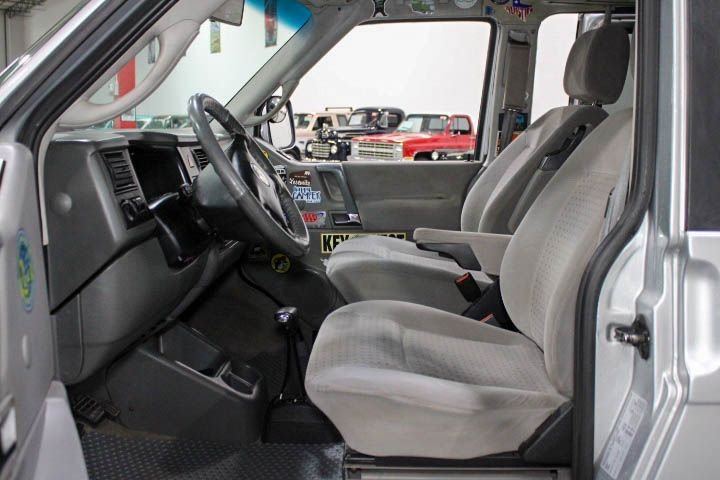 2002-volkswagen-eurovan-camper-westfalia (18)