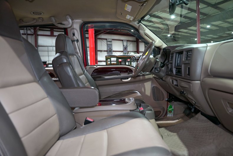 2004-ford-excursion-eddie-bauer (14)