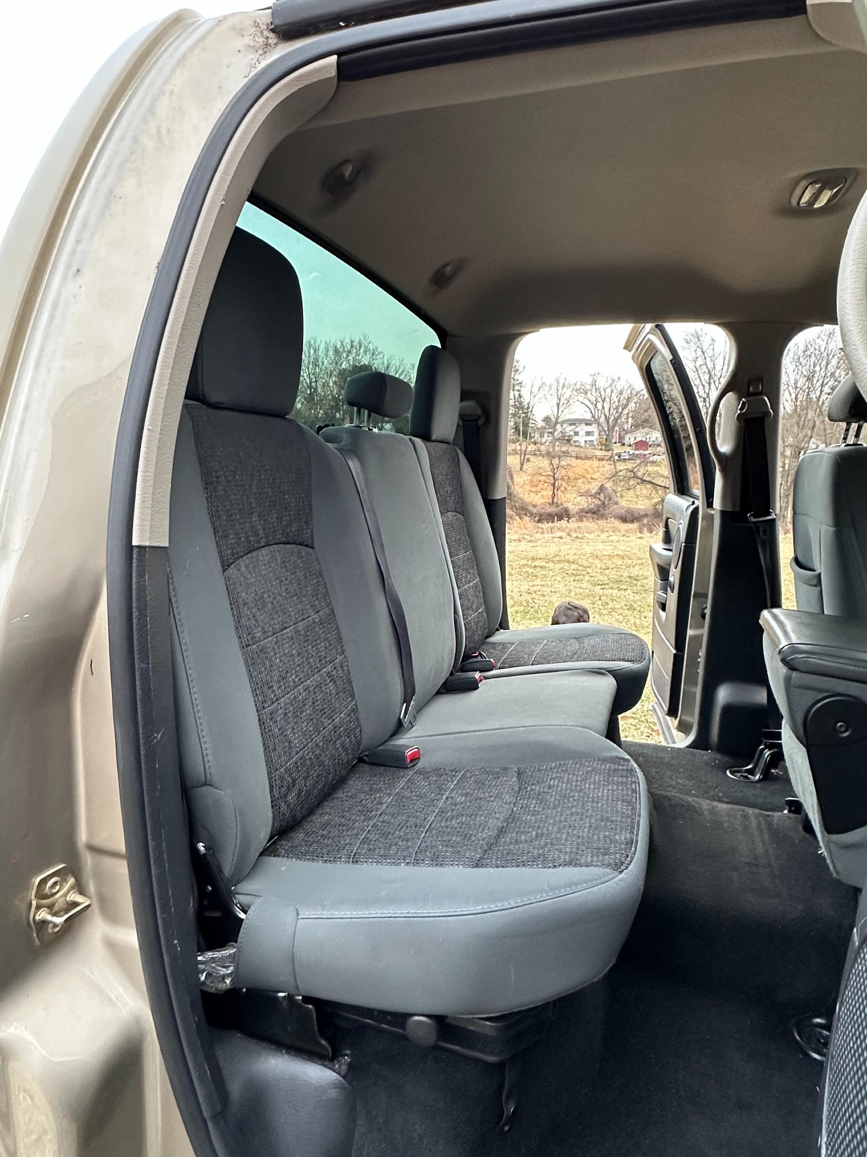2005-dodge-ram-2500-expedition-vehicle-for-sale-silver-sprint-md-21