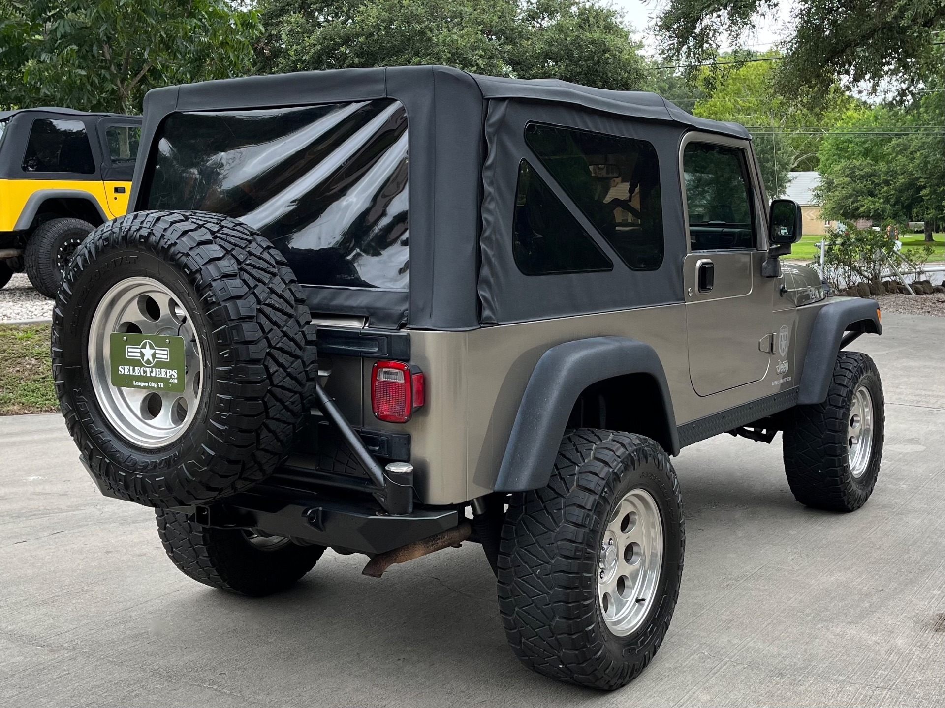 2005-jeep-wrangler-unlimited-rubicon-for-sale (11)