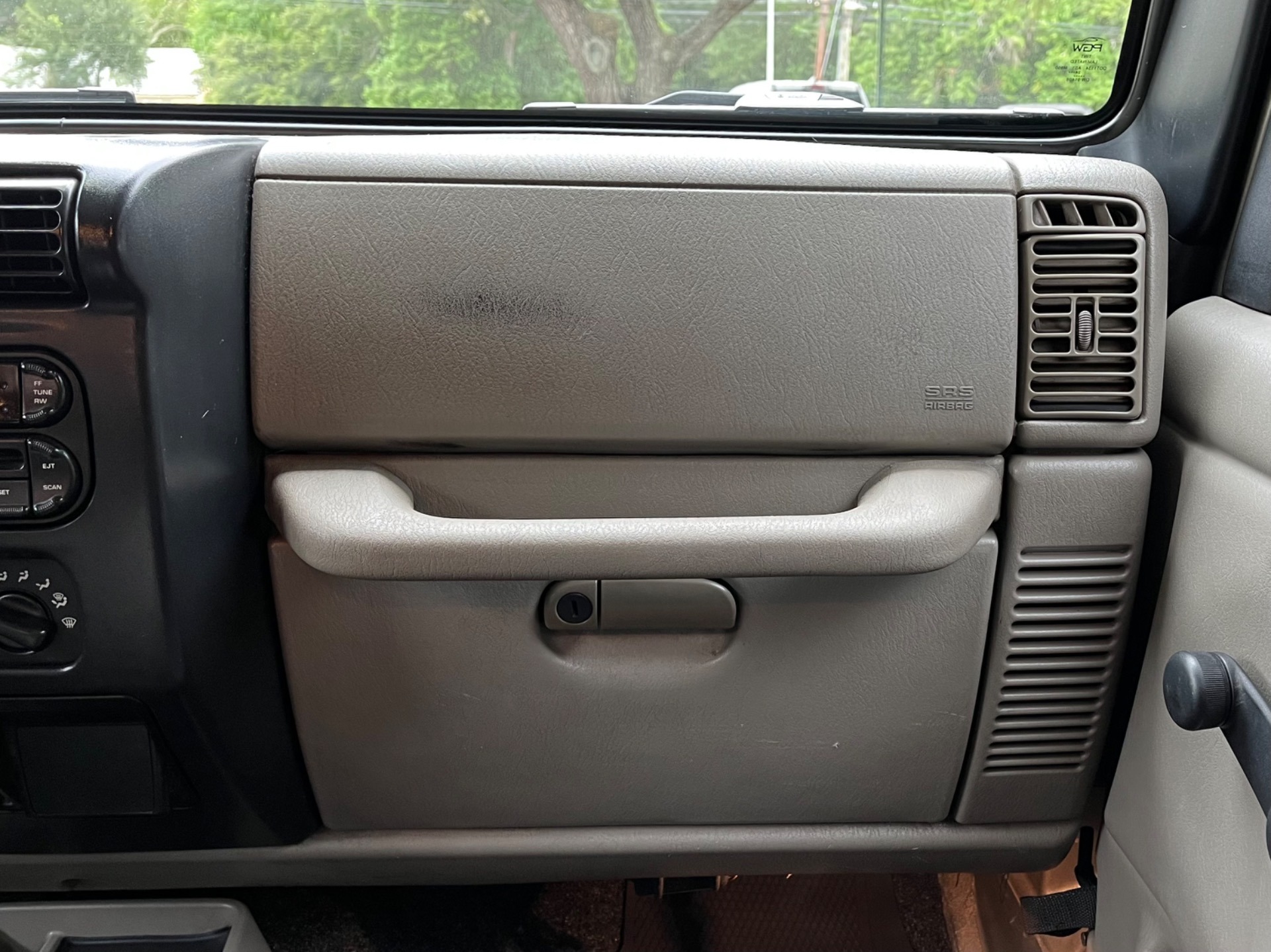 2005-jeep-wrangler-unlimited-rubicon-for-sale (20)