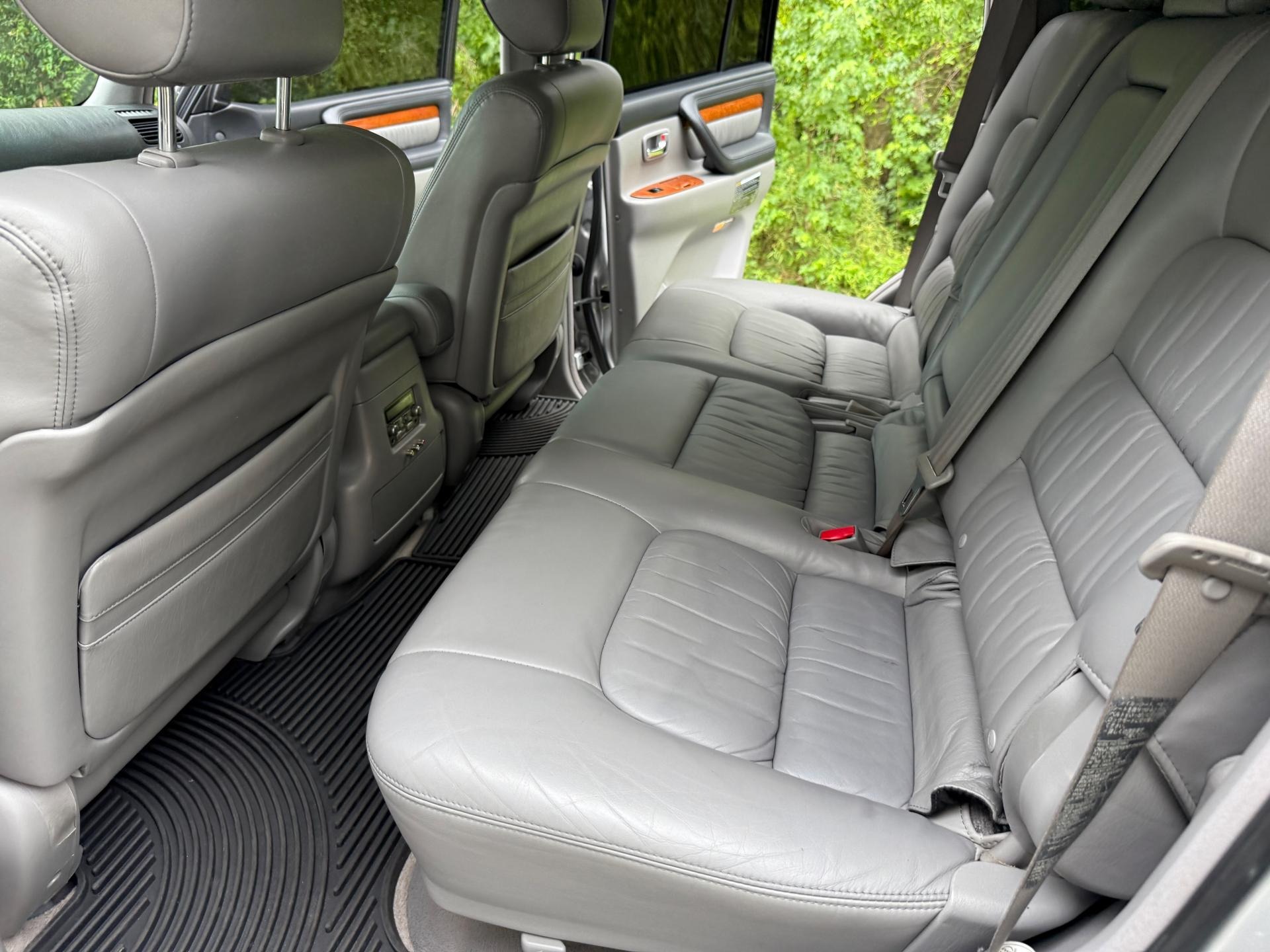 2006-lexus-lx-470 (5)