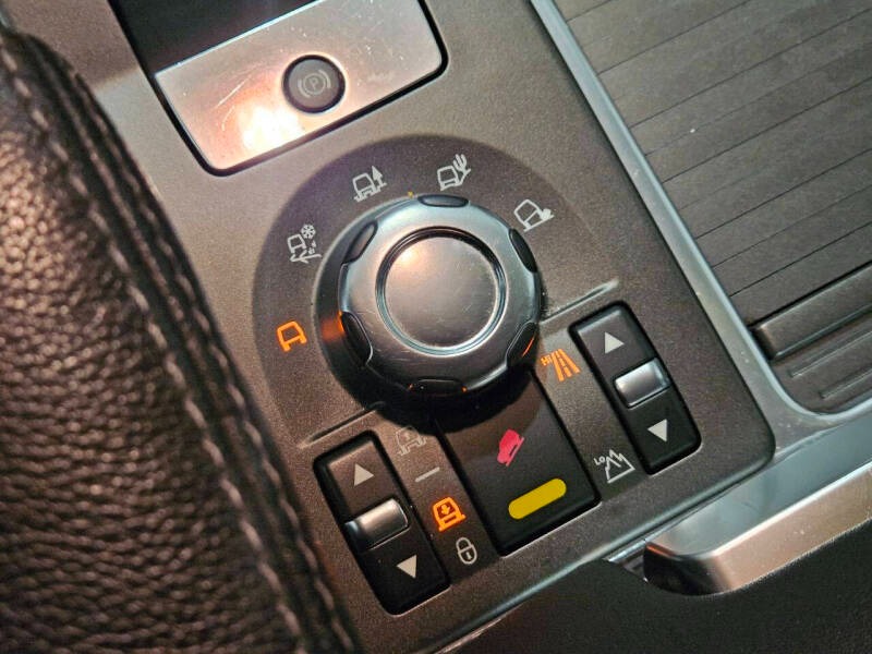 2011-land-rover-range-rover-sport (12)
