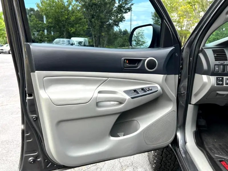 2013-toyota-tacoma-double-cab-for-sale (1)