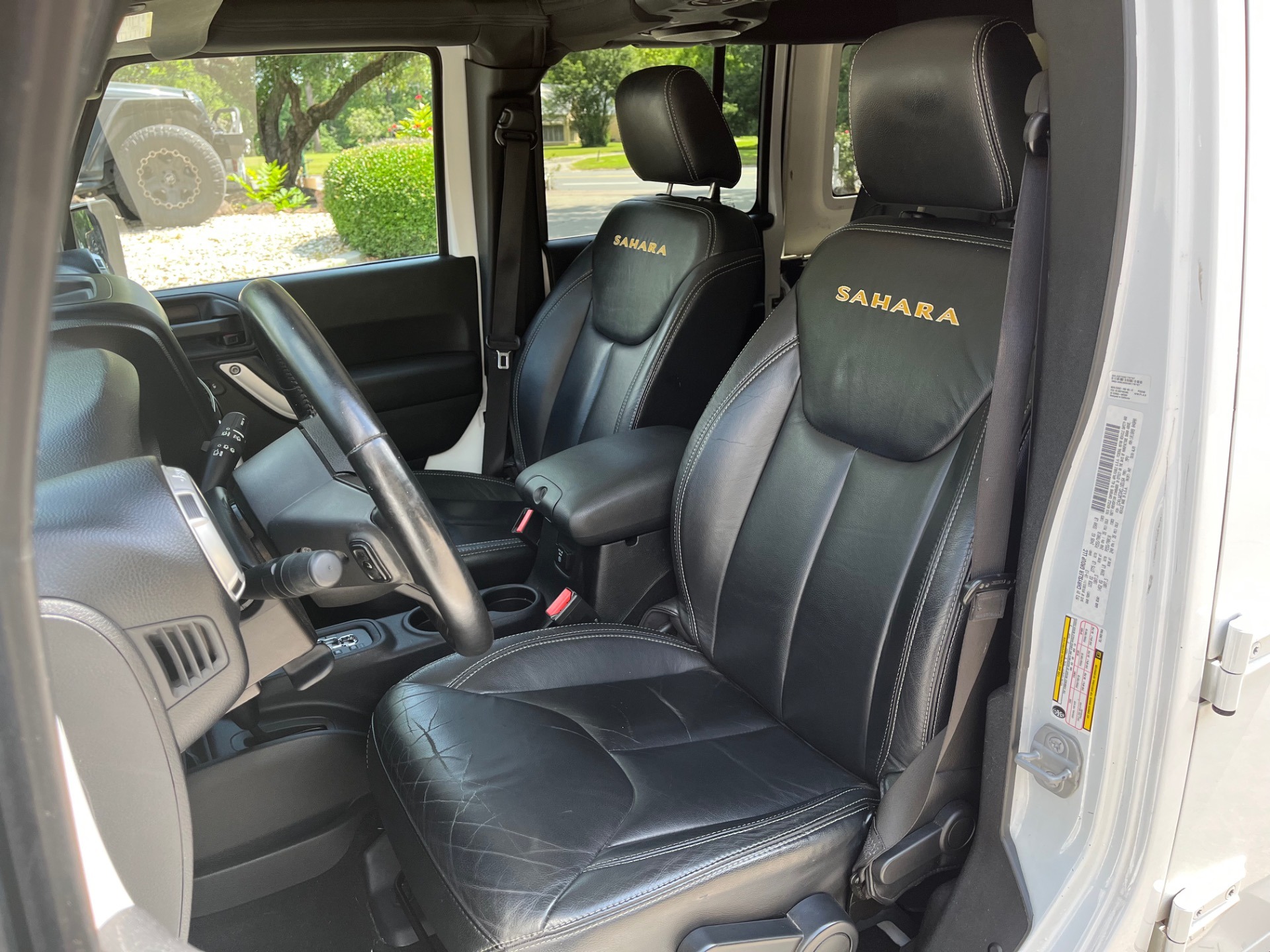 2014-jeep-wrangler-unlimited-sahara-for-sale (12)