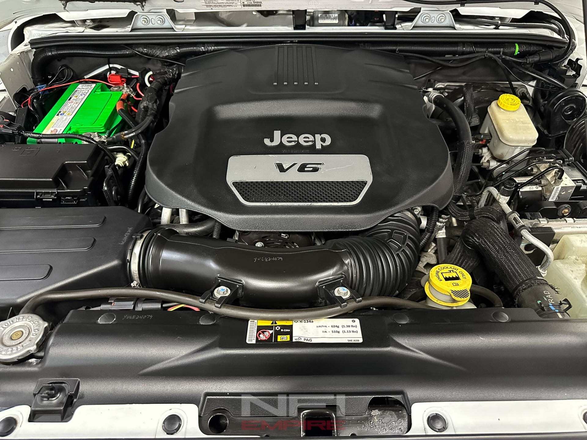 2014-jeep-wrangler-unlimited-sahara-modified (17)