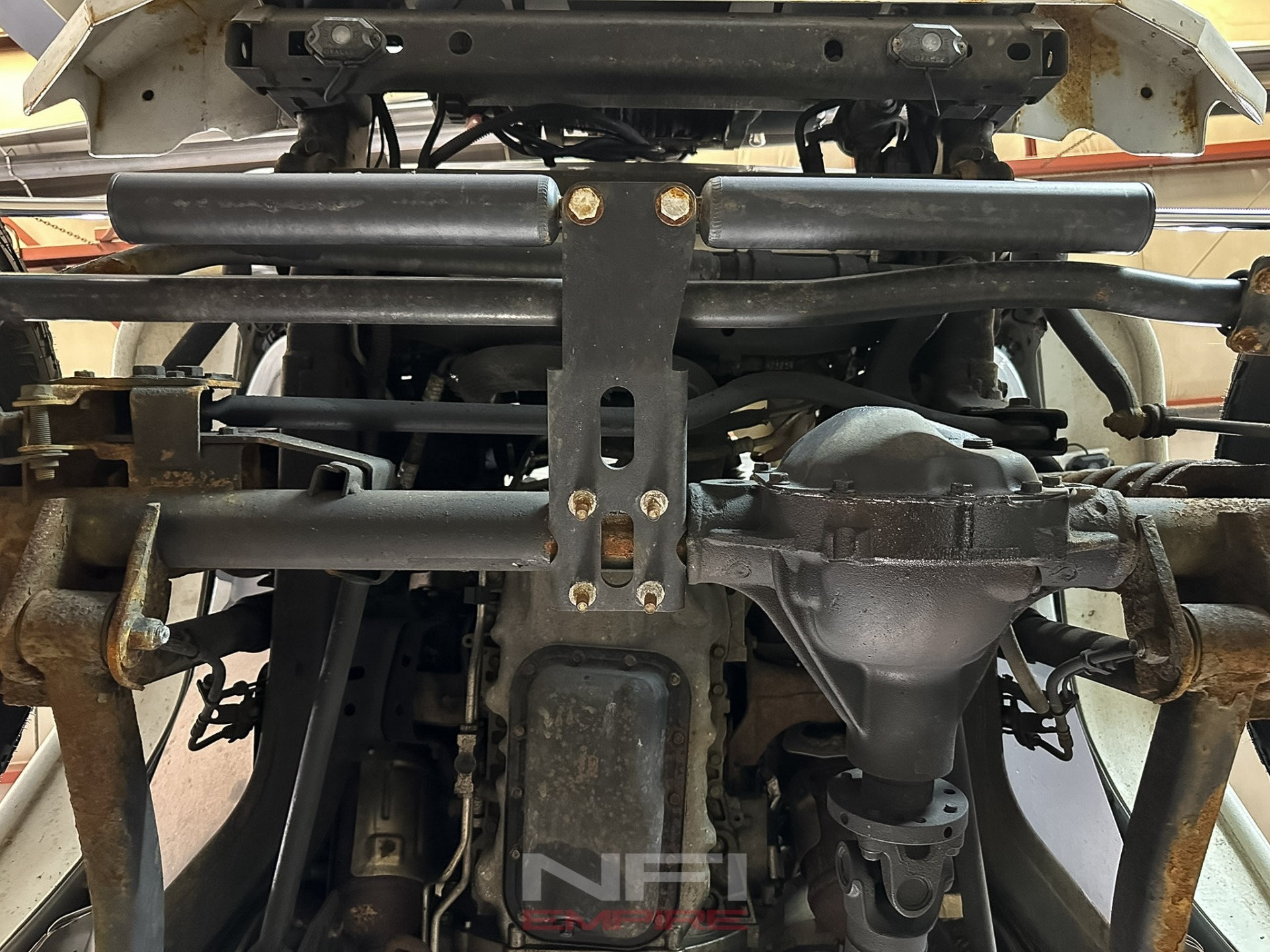 2014-jeep-wrangler-unlimited-sahara-modified (3)