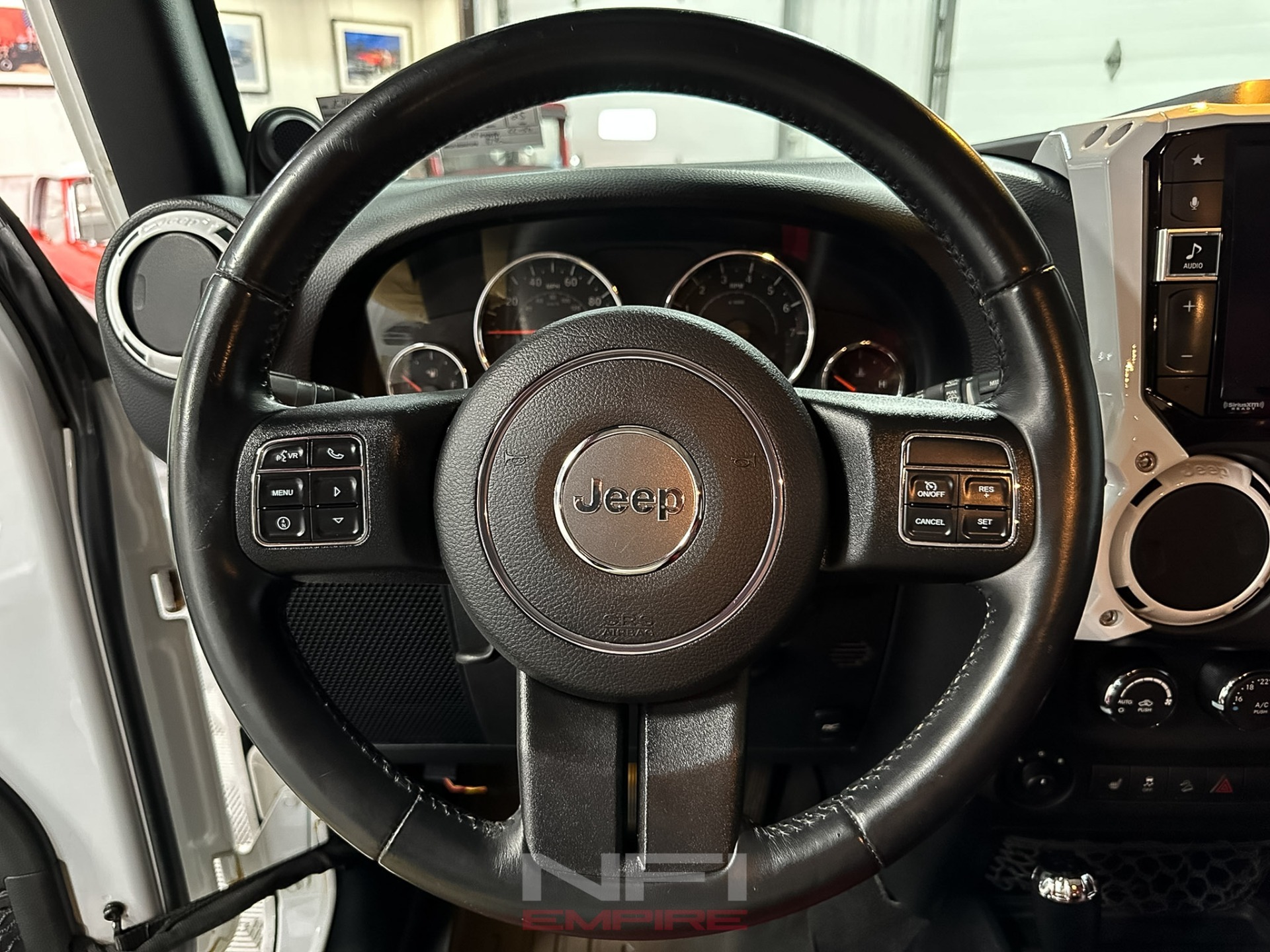 2014-jeep-wrangler-unlimited-sahara-modified (30)