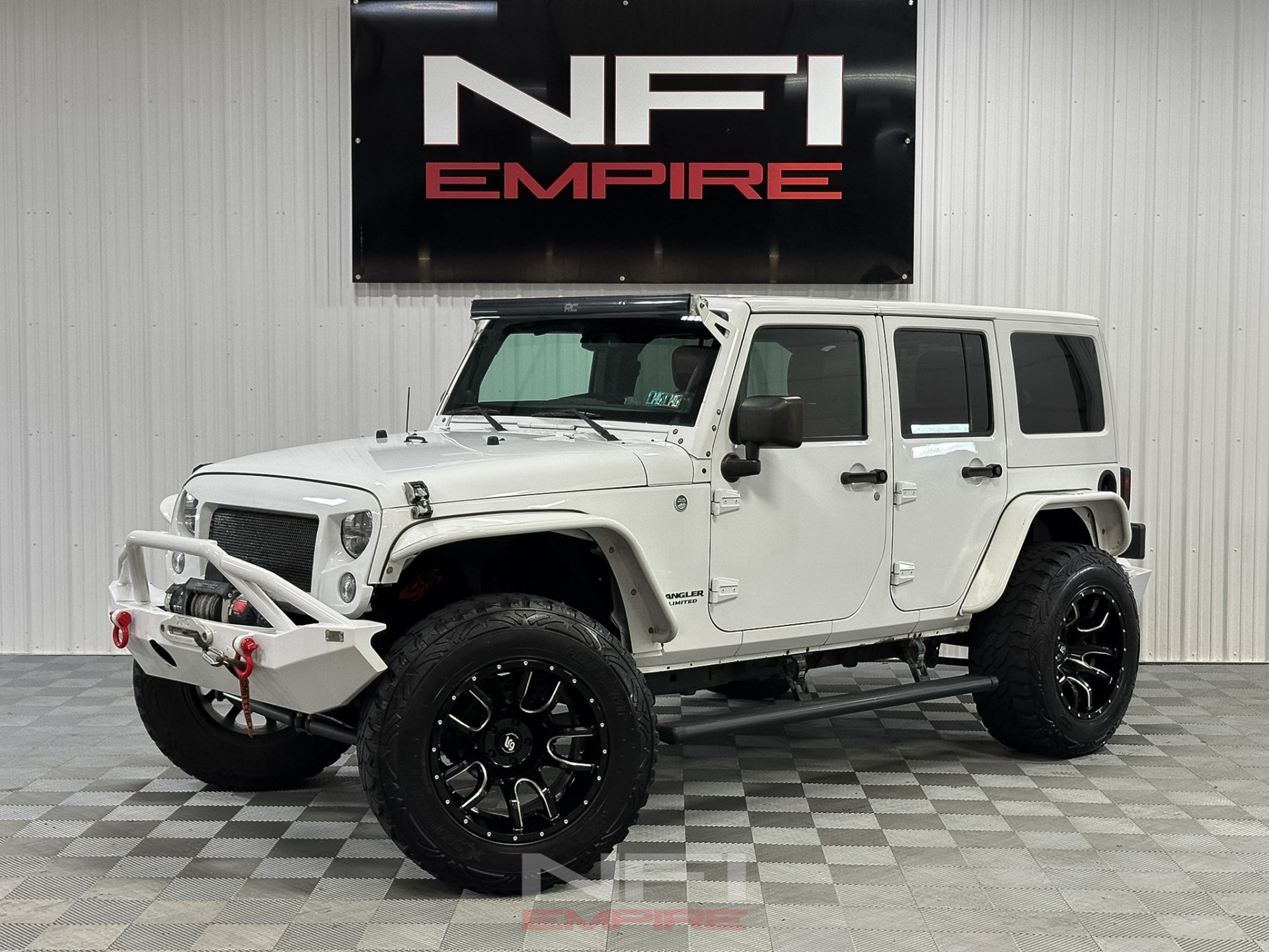 2014-jeep-wrangler-unlimited-sahara-modified (41)