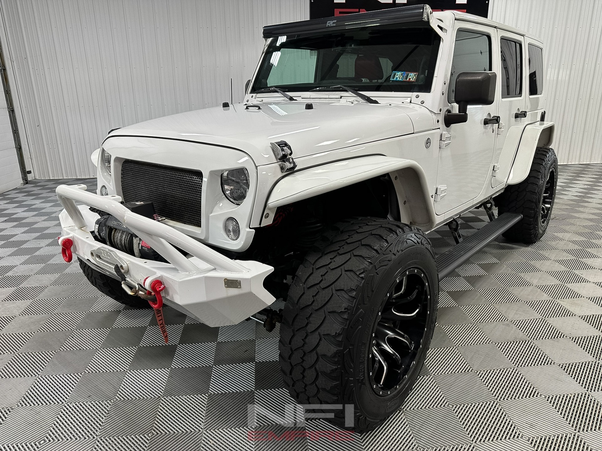 2014-jeep-wrangler-unlimited-sahara-modified (52)