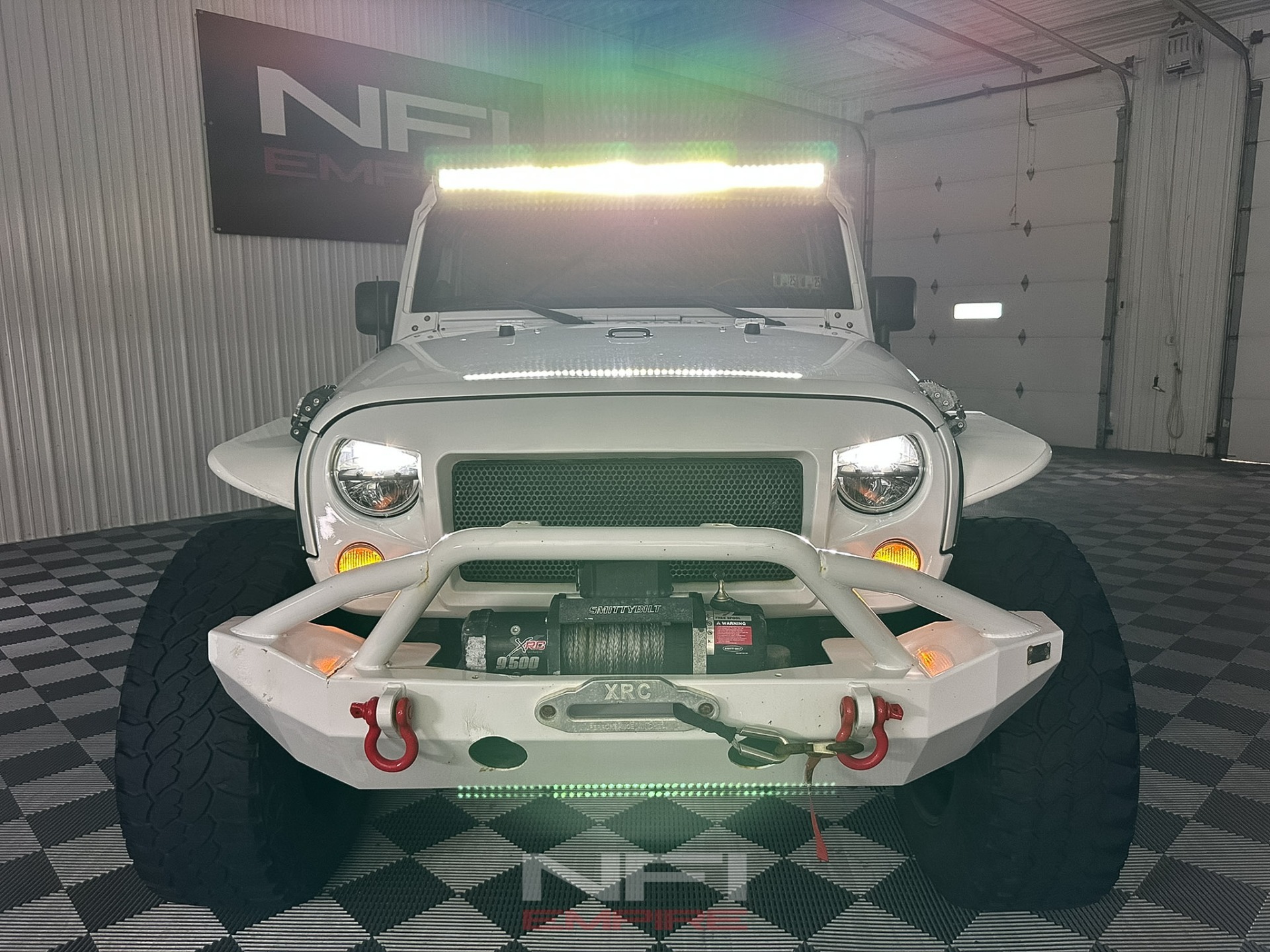 2014-jeep-wrangler-unlimited-sahara-modified (8)