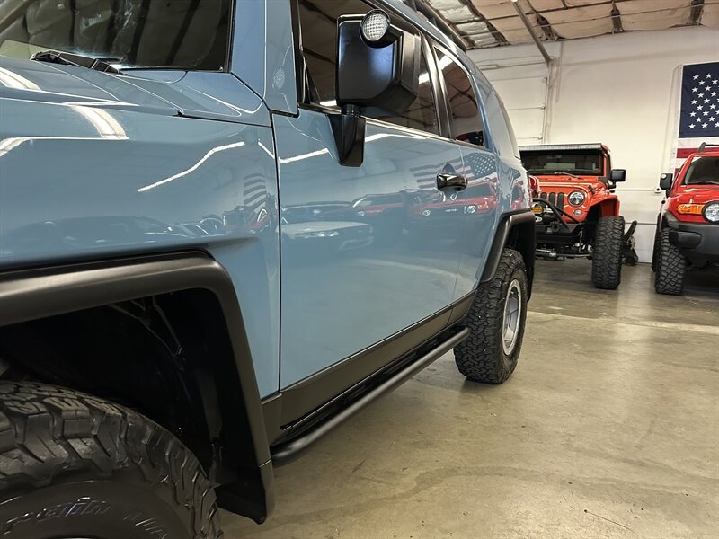 2014-toyota-fj-cruiser-trail-teams-edition (15)
