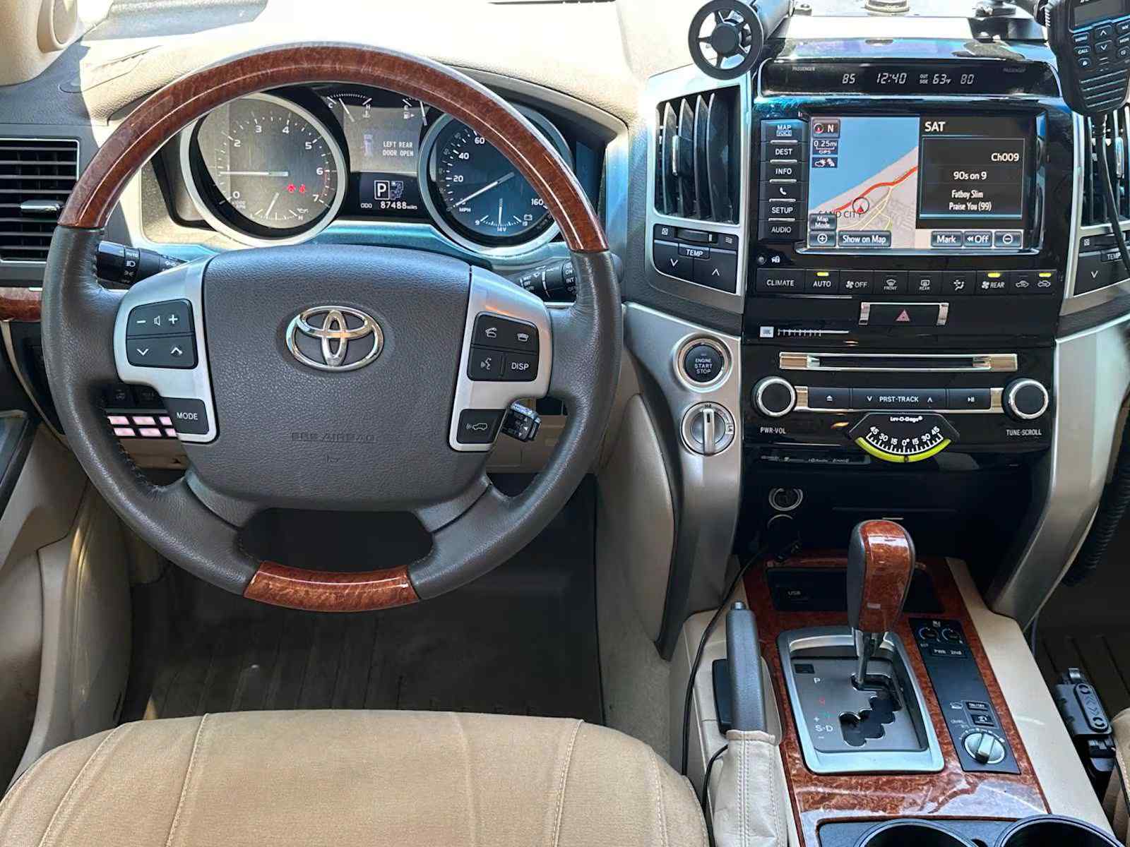 2014-toyota-land-cruiser-for-sale-monterey-california-14
