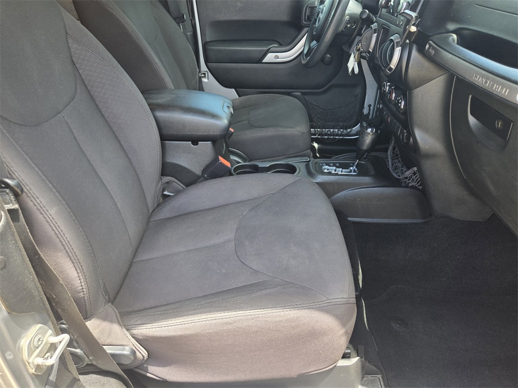 2015-jeep-wrangler-sport-4x4-for-sale-09
