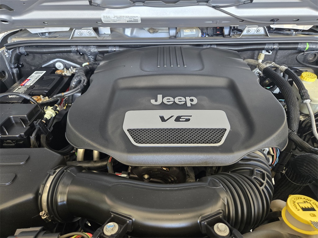 2015-jeep-wrangler-sport-4x4-for-sale-15