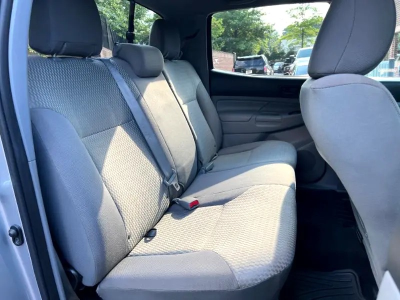 2015-toyota-tacoma-4x4 (15)