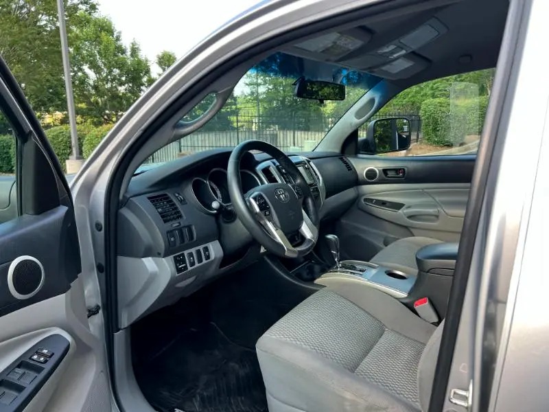 2015-toyota-tacoma-4x4 (2)