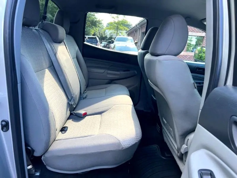 2015-toyota-tacoma-4x4 (22)