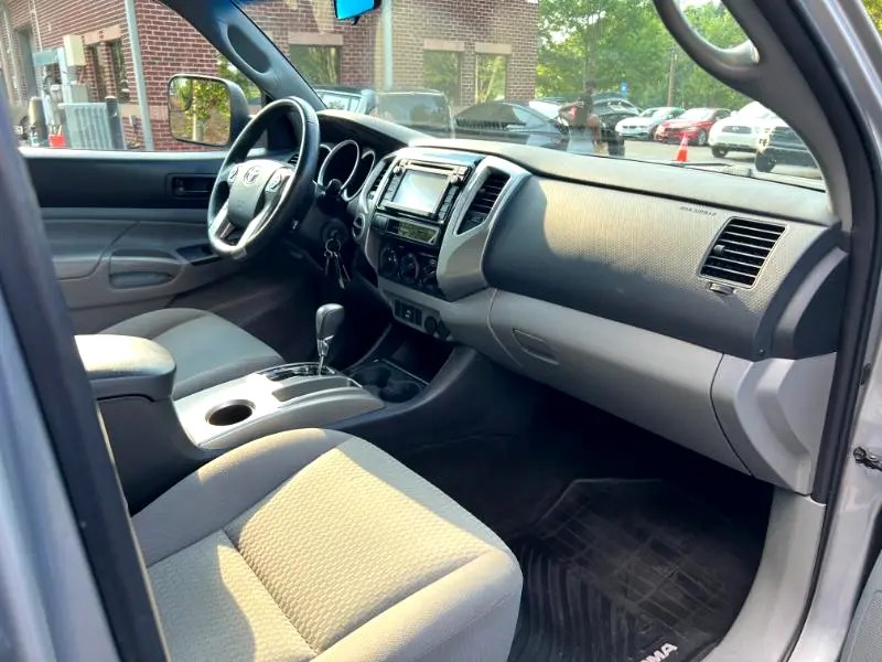 2015-toyota-tacoma-4x4 (3)