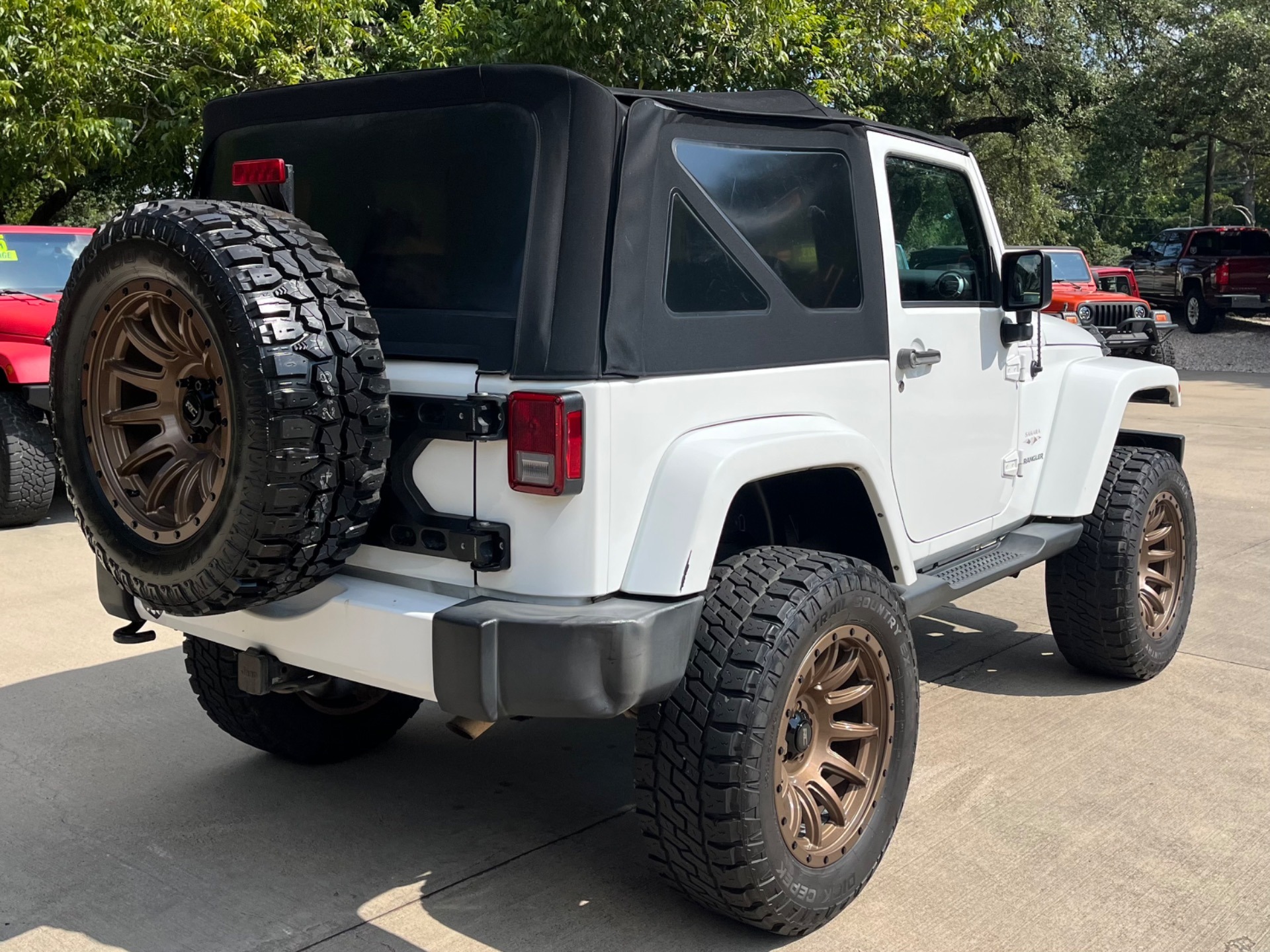 2016-jeep-wrangler-sahara-for-sale (15)