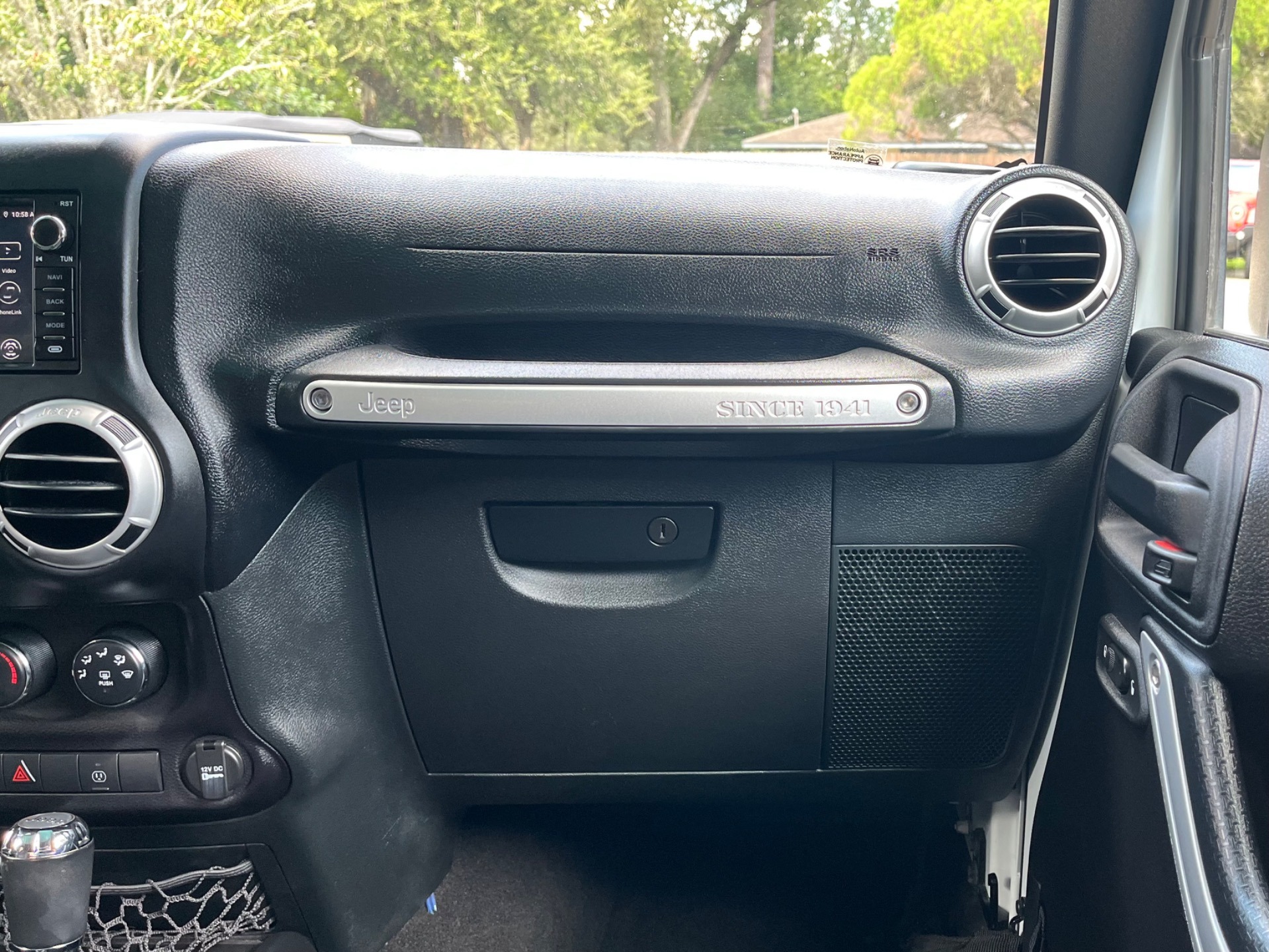 2016-jeep-wrangler-sahara-for-sale (19)