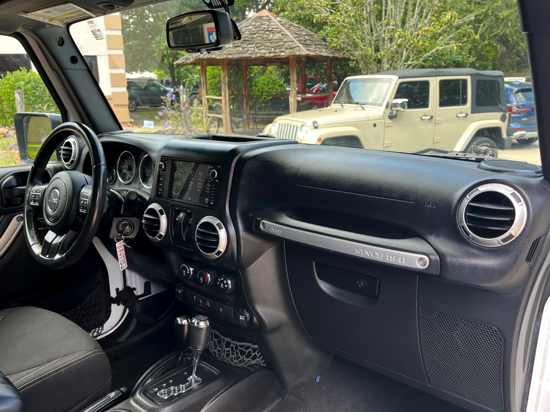 2016-jeep-wrangler-sahara-for-sale (21)