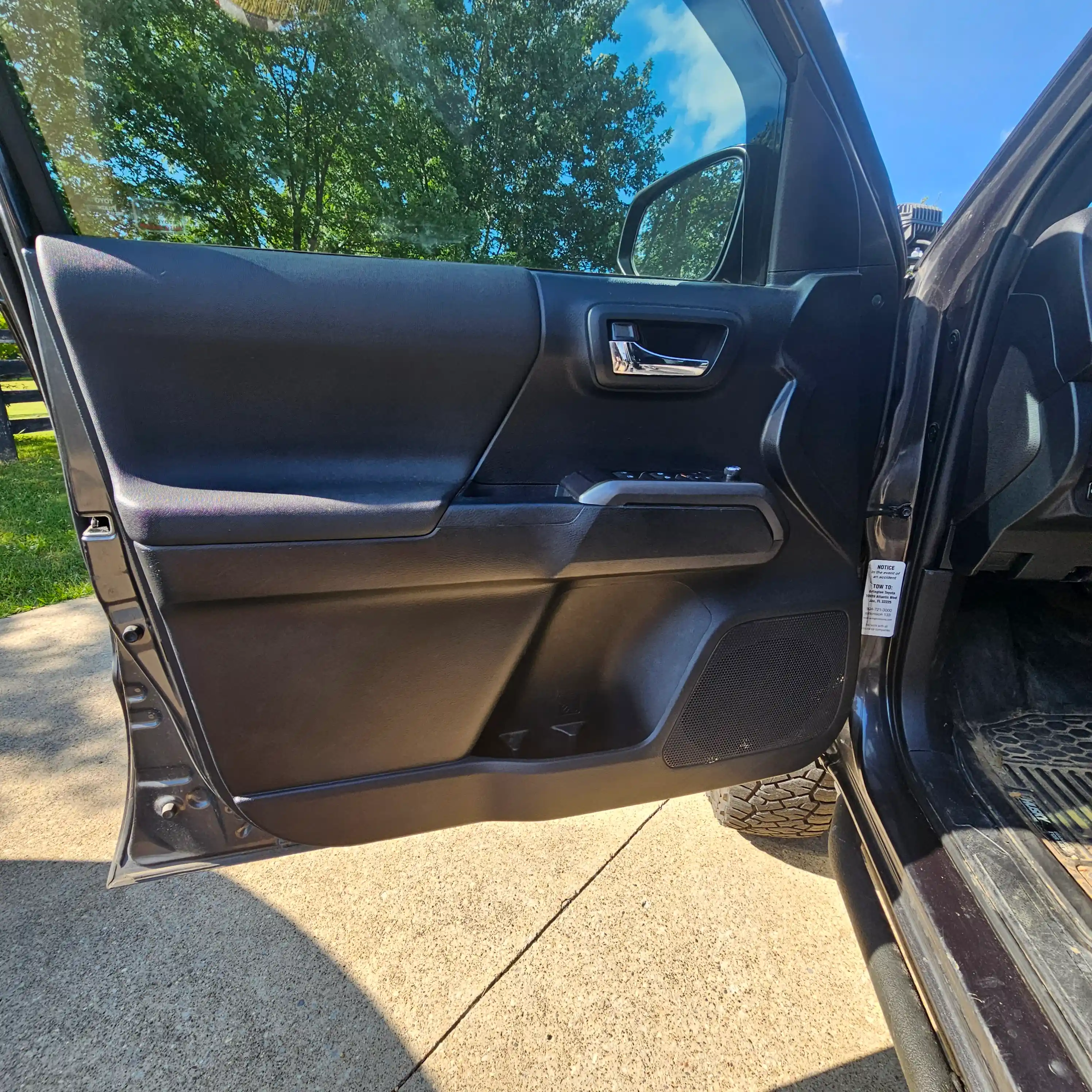2018-toyota-tacoma-trd-offroad-for-sale-ky-04