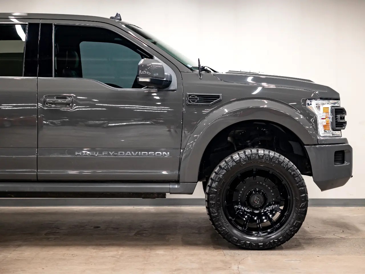 2019-ford-f150-lariat-super-crew (17)