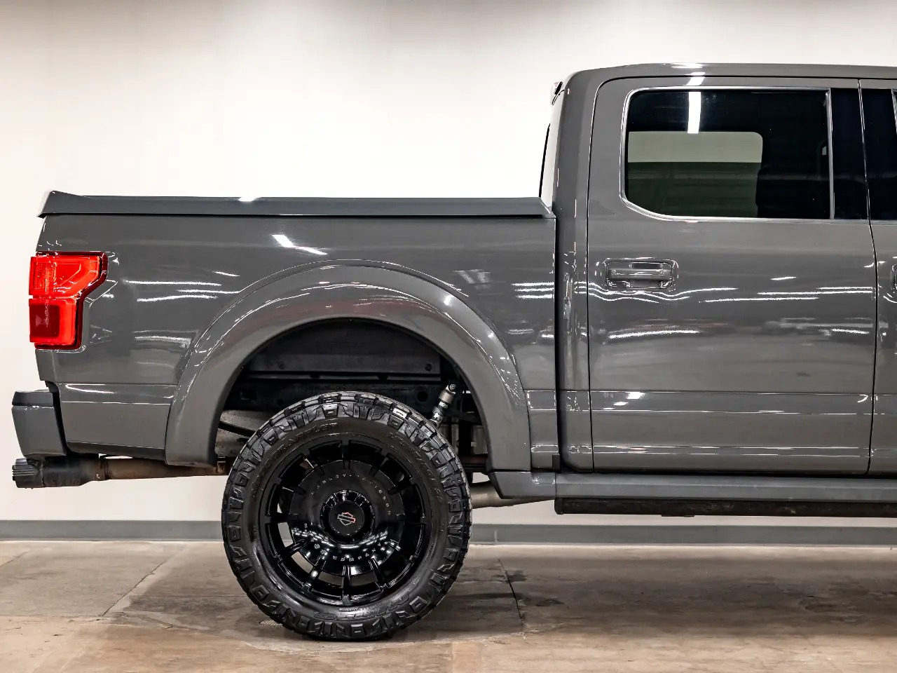 2019-ford-f150-lariat-super-crew (18)