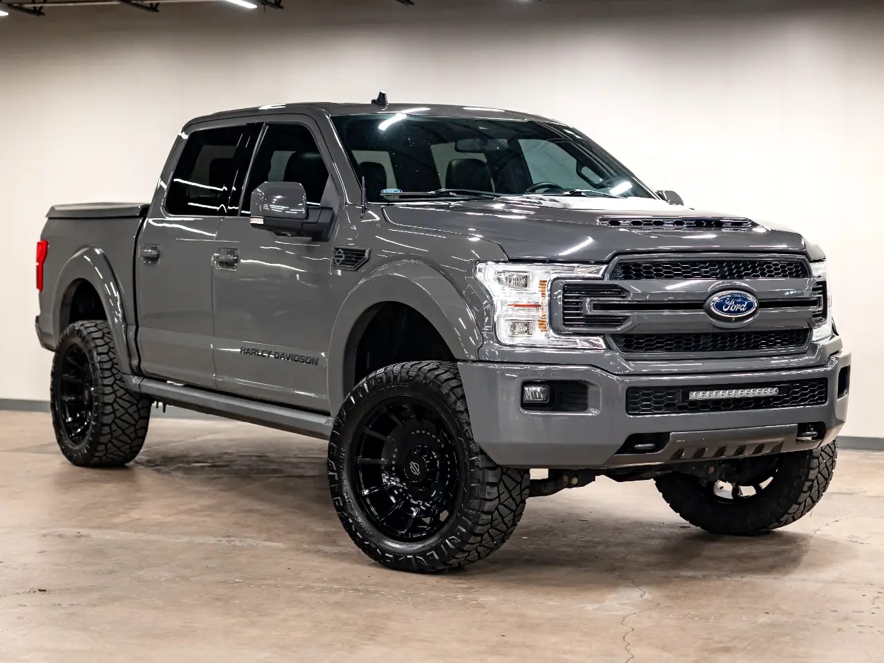 2019-ford-f150-lariat-super-crew (8)