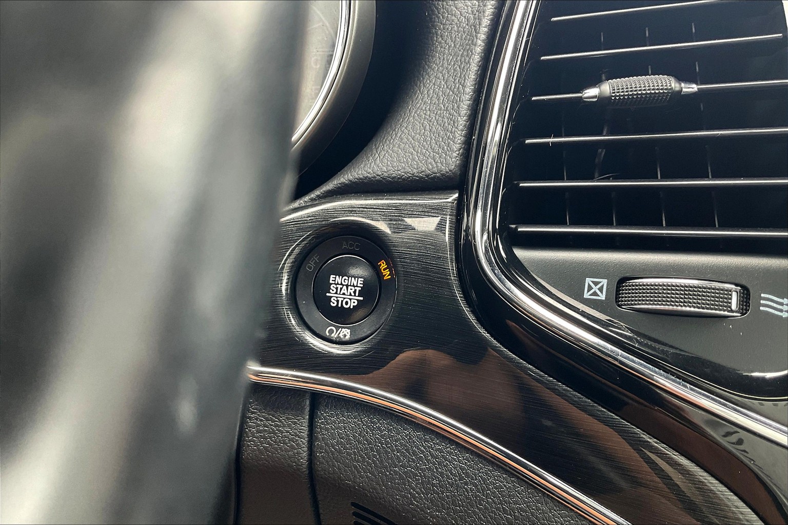 2019-jeep-grand-cherokee-trailhawk-4wd-for-sale-arlington-wa-08